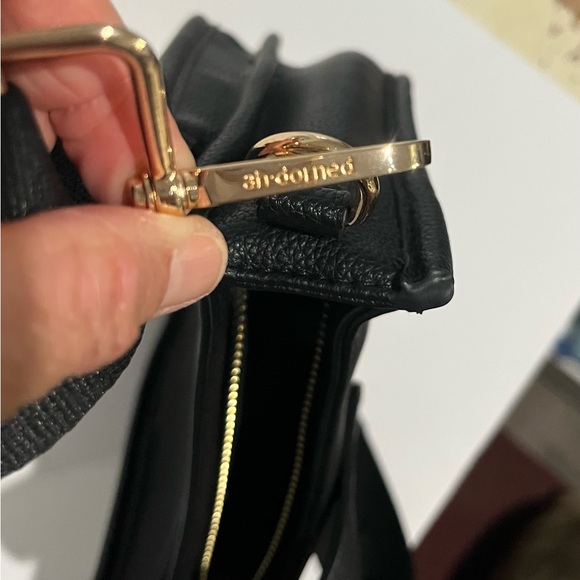 Ah-dorned crossbag black
Crossbody bag purse
Like new - Picture 10 of 10